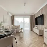 Greeneri Park - Ambria 아파트