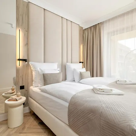 Greeneri Park - Ambria *